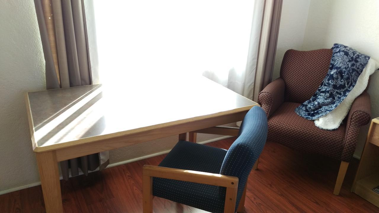 Rocket Inn Трут-ор-Консекуенсес Екстер'єр фото