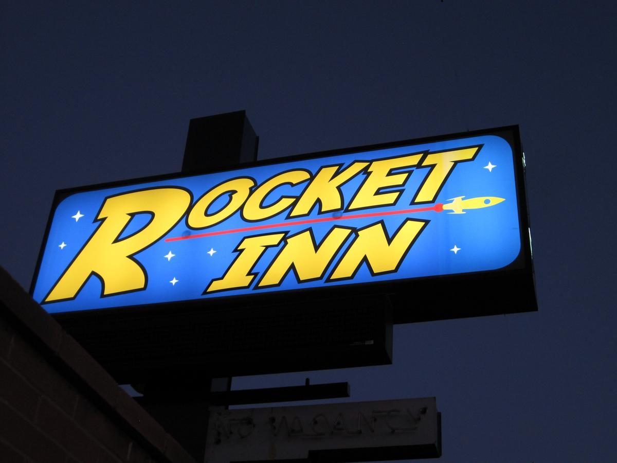 Rocket Inn Трут-ор-Консекуенсес Екстер'єр фото